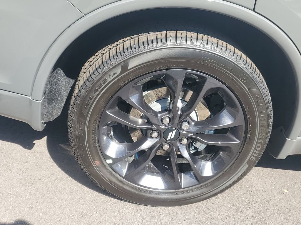 New 2026 Destroyer Gray Clear-Coat Exterior Paint Dodge GT image 4