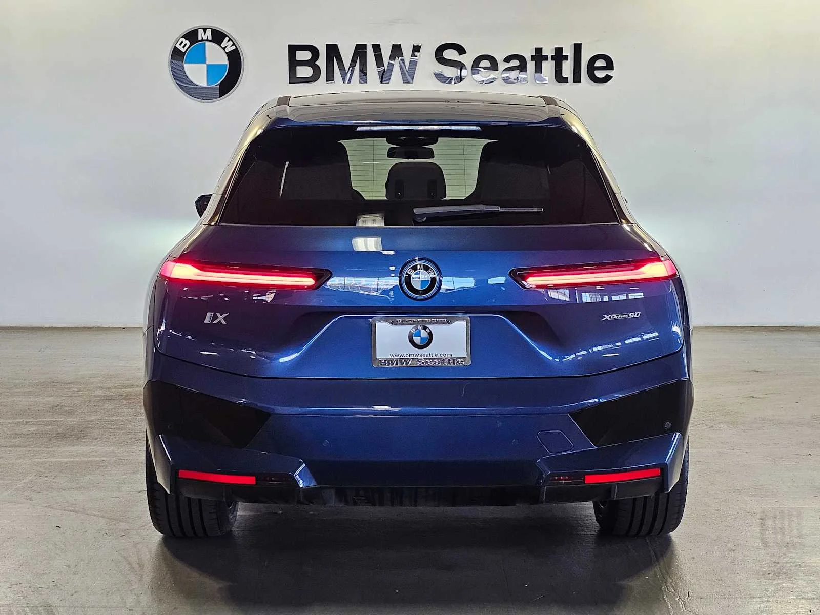 Certified Used 2024 Phytonic Blue Metallic BMW xDrive50 image 5