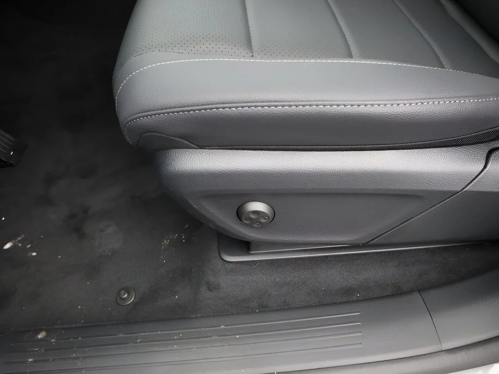 Certified Used 2026 Selenite Gray Metallic Mercedes-Benz GLE 350 image 28