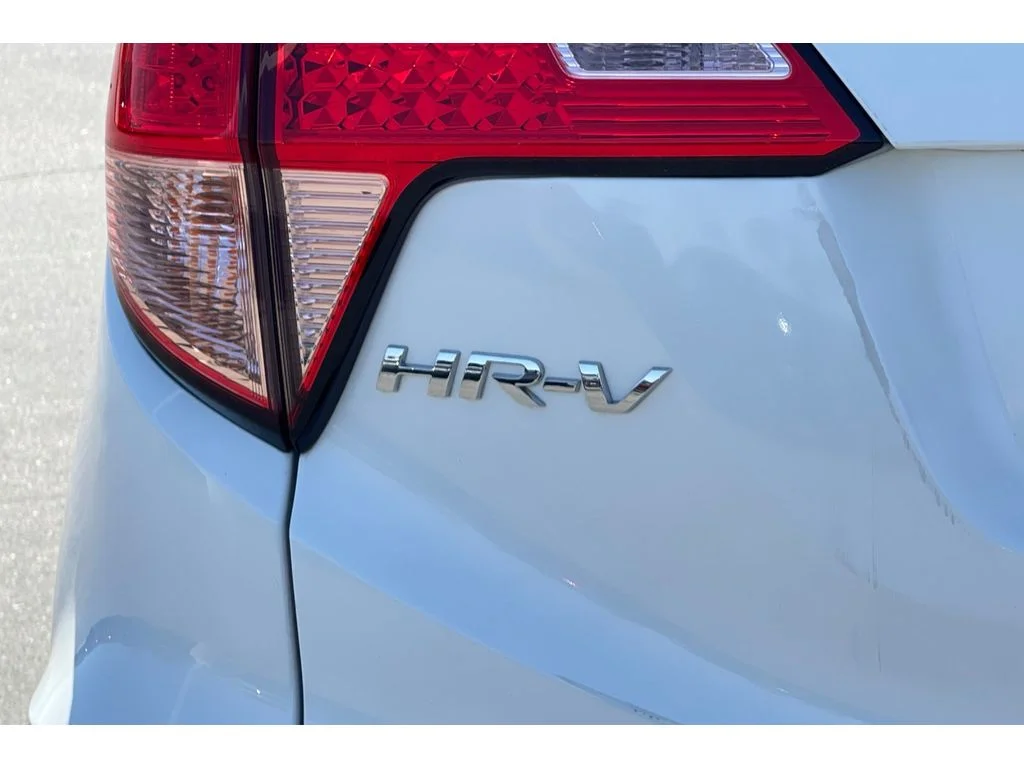 Used 2018 White Orchid Pearl Honda EX-L Navi image 51