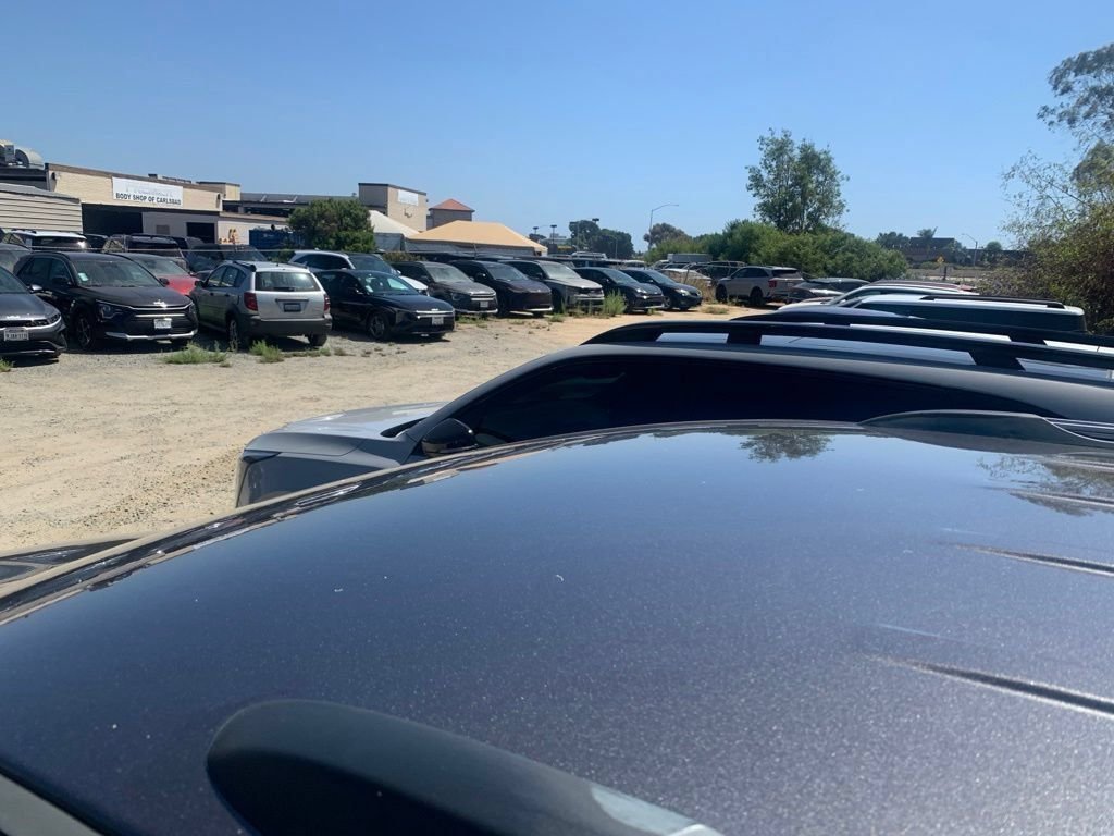 Used 2019 Granite Crystal Metallic Clearcoat Jeep Laredo E image 9