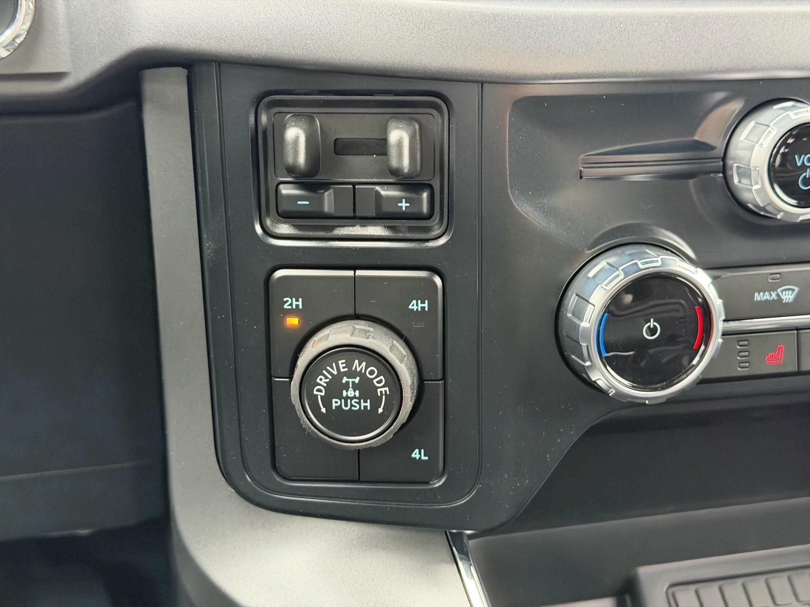 New 2026 Antimatter Blue Metallic Ford XLT image 15
