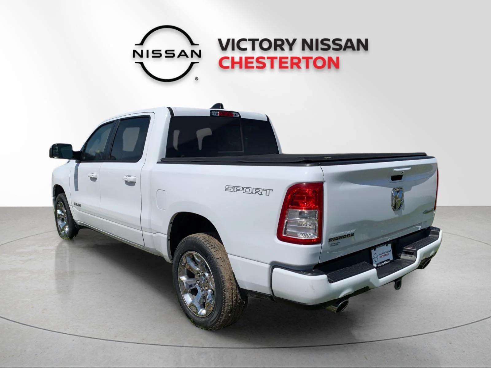 Used 2022 White Ram Big Horn/Lone Star image 3
