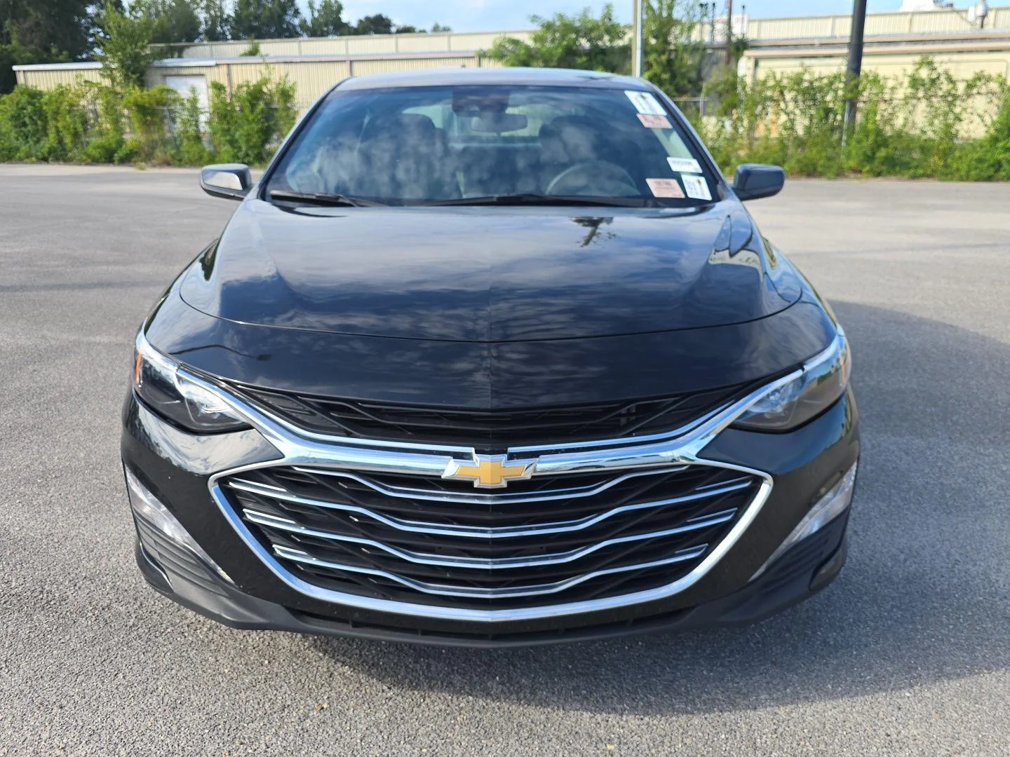 Used 2025 Mosaic Black Metallic Chevrolet LT image 8