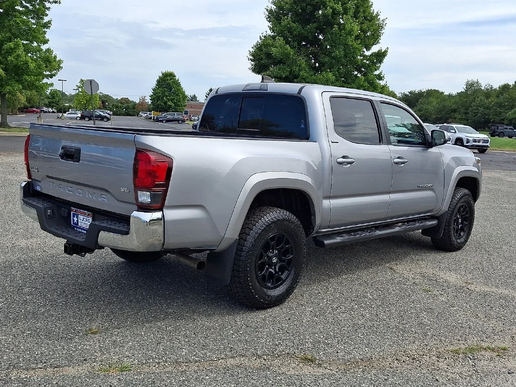 Used 2020 Silver Sky Metallic Toyota SR5 image 12