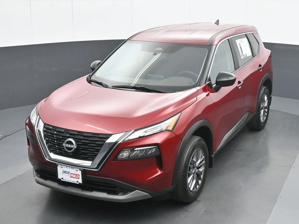Used 2023 Red Nissan S image 24