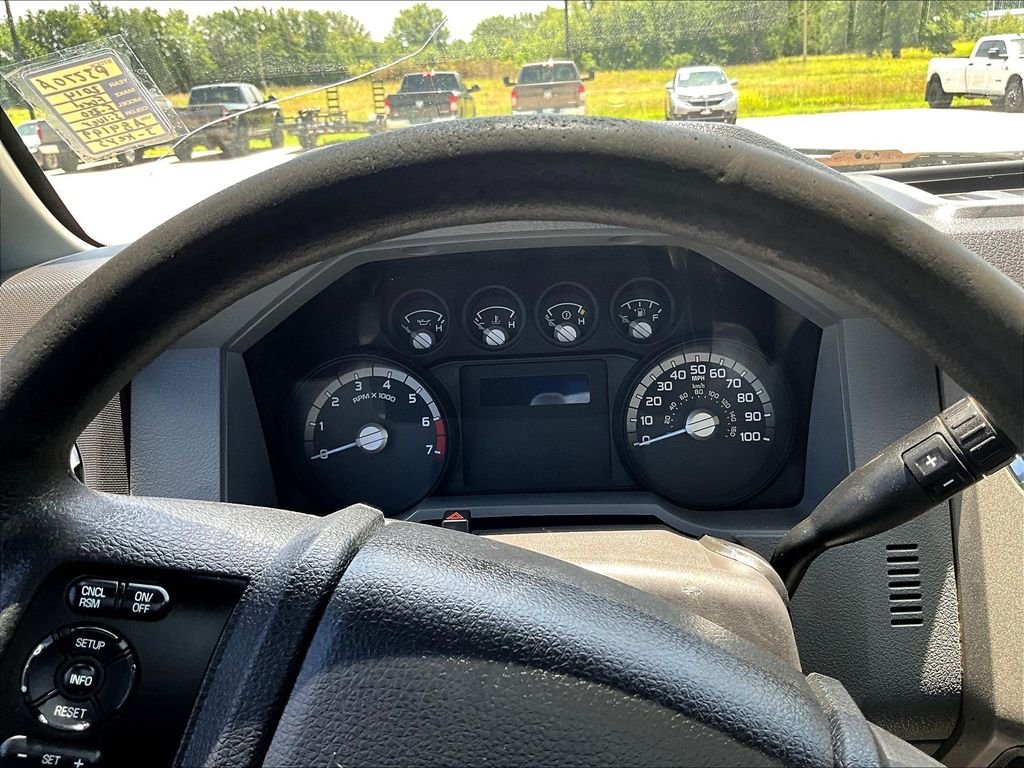 Used 2014 Silver Ford XLT image 16