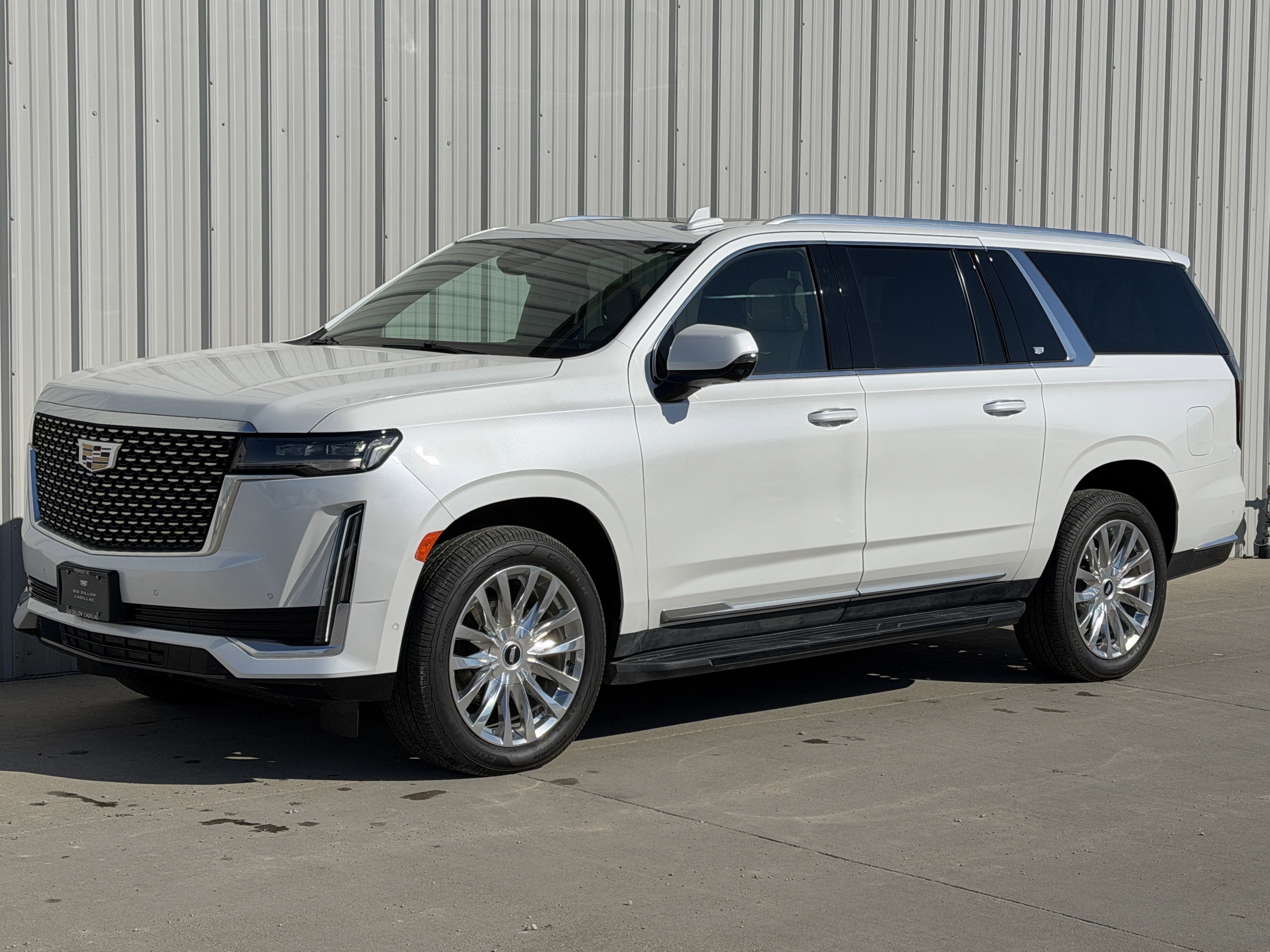 2023 Cadillac Escalade ESV 4WD Premium Luxury's photo