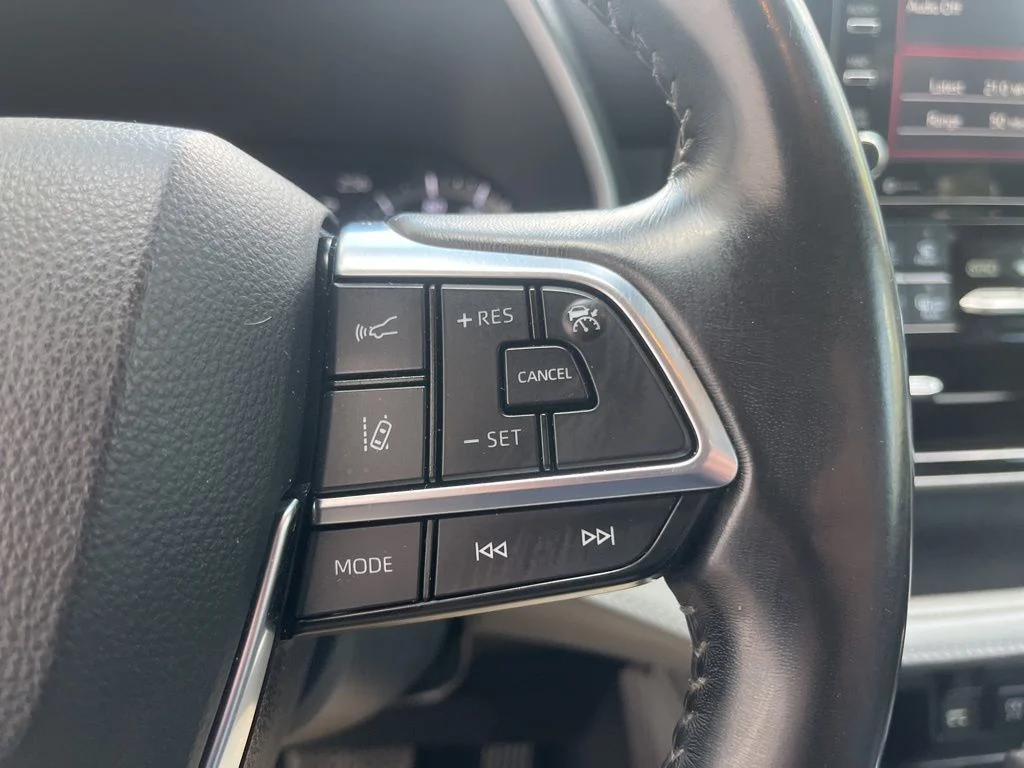 2020 Toyota Highlander XLE - Photo 22