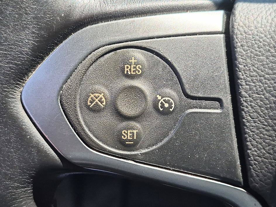 Used 2018 Graphite Metallic Chevrolet LT image 14