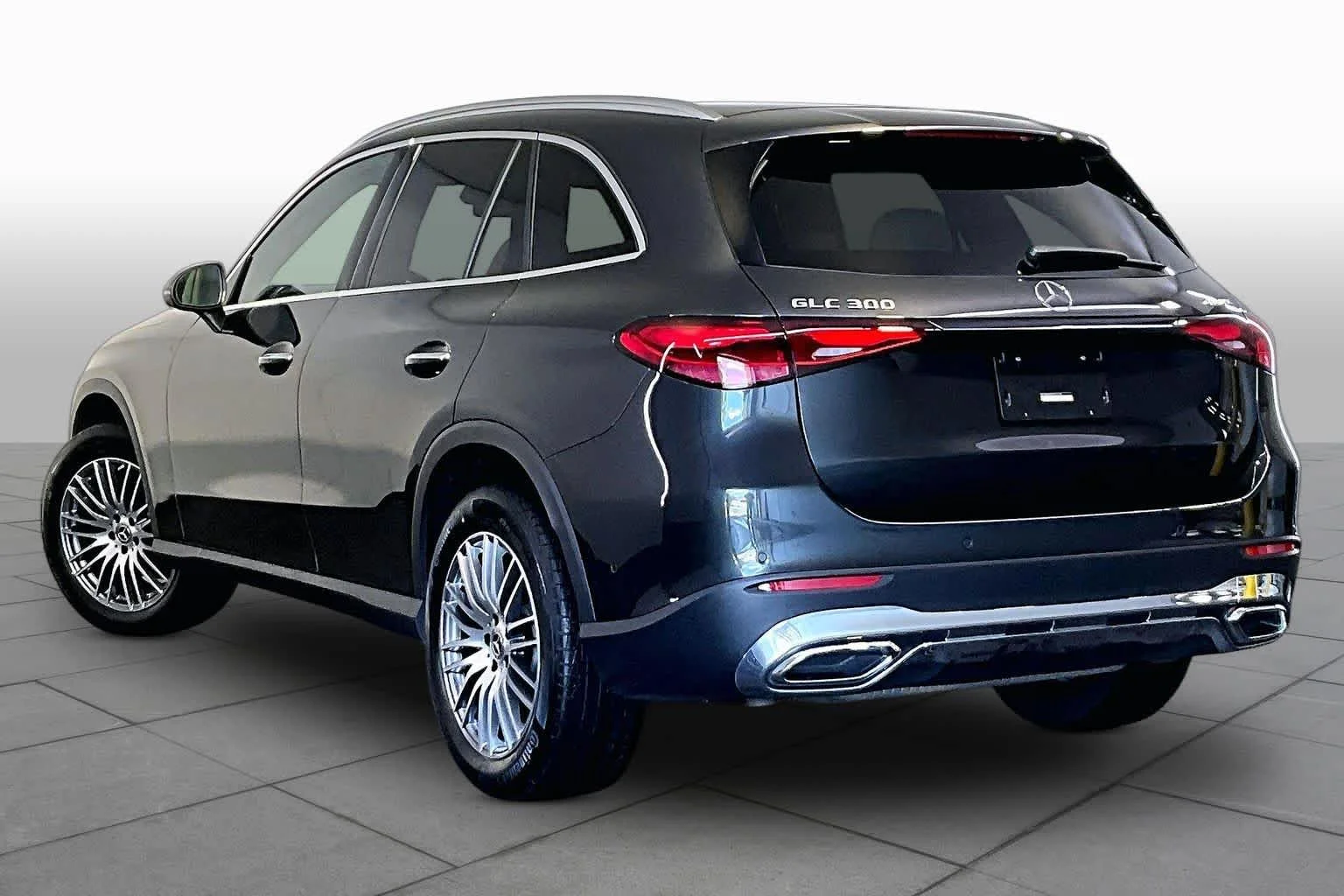 Certified Used 2026 Graphite Grey Metallic Mercedes-Benz GLC 300 image 12