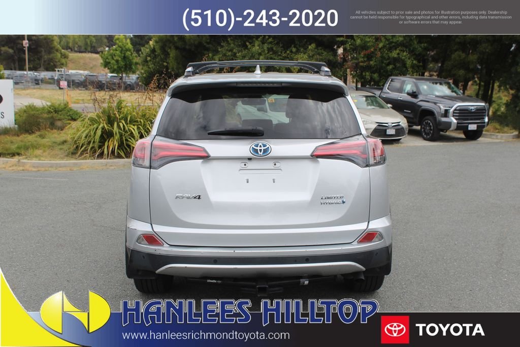 Used 2016  Toyota Limited image 8