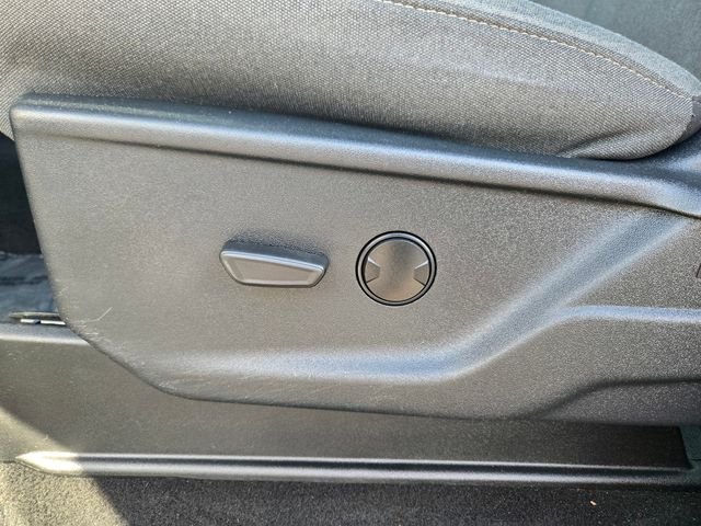 Certified Used 2025  Ford XLT image 11