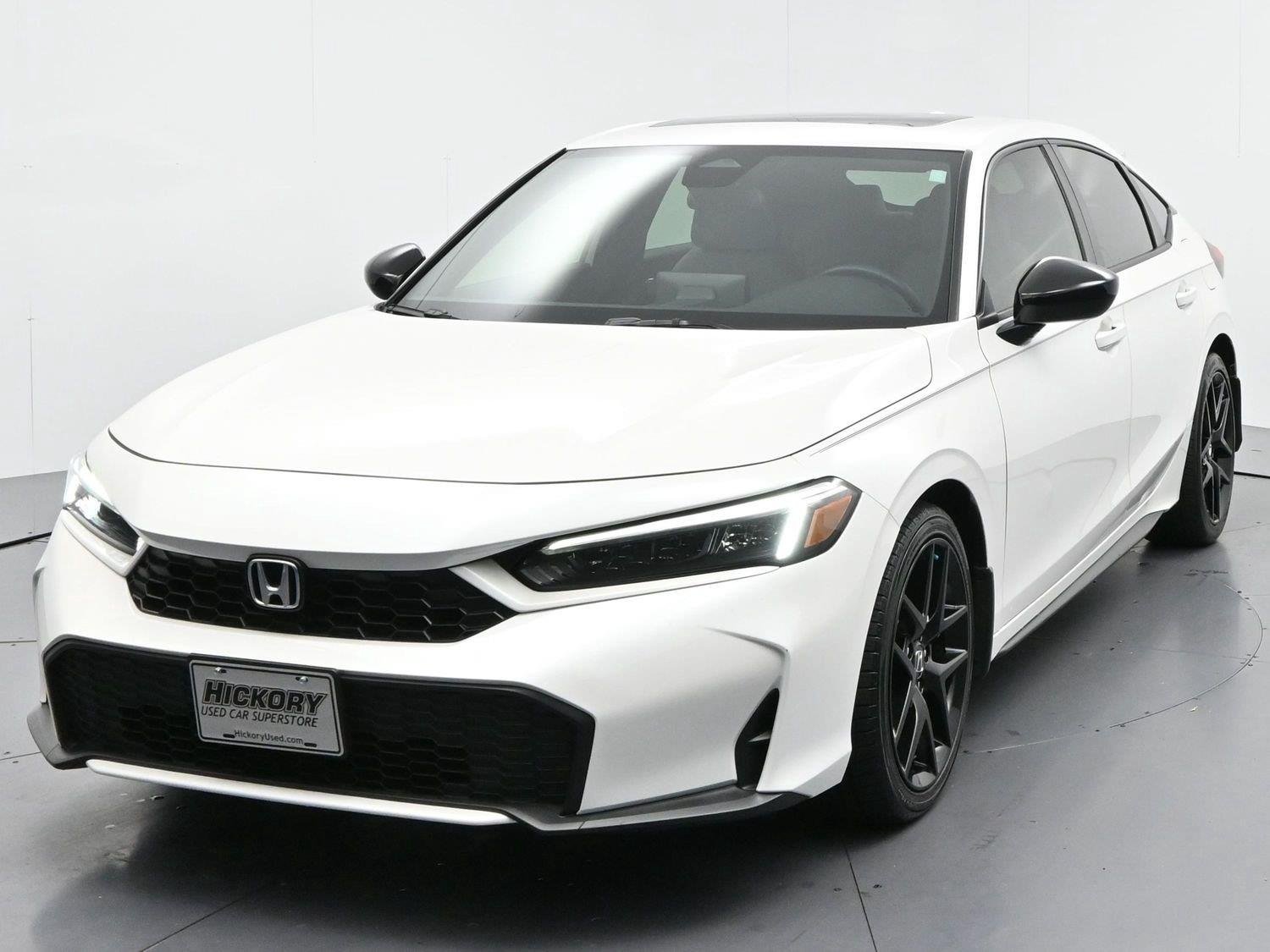 Used 2025 Platinum White Pearl Honda Sport image 3
