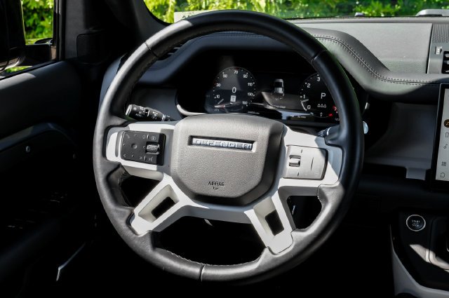 Certified Used 2025 Tasman Blue Metallic Land Rover S image 21