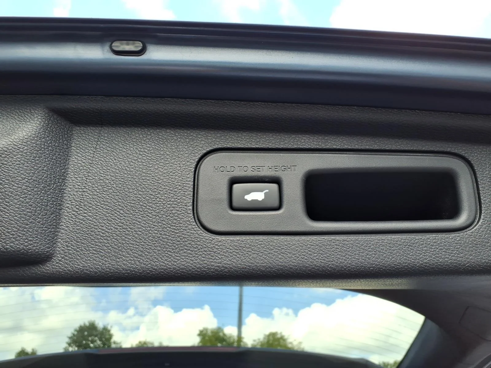 Used 2025 Smoke Blue Pearl Honda EX-L image 6