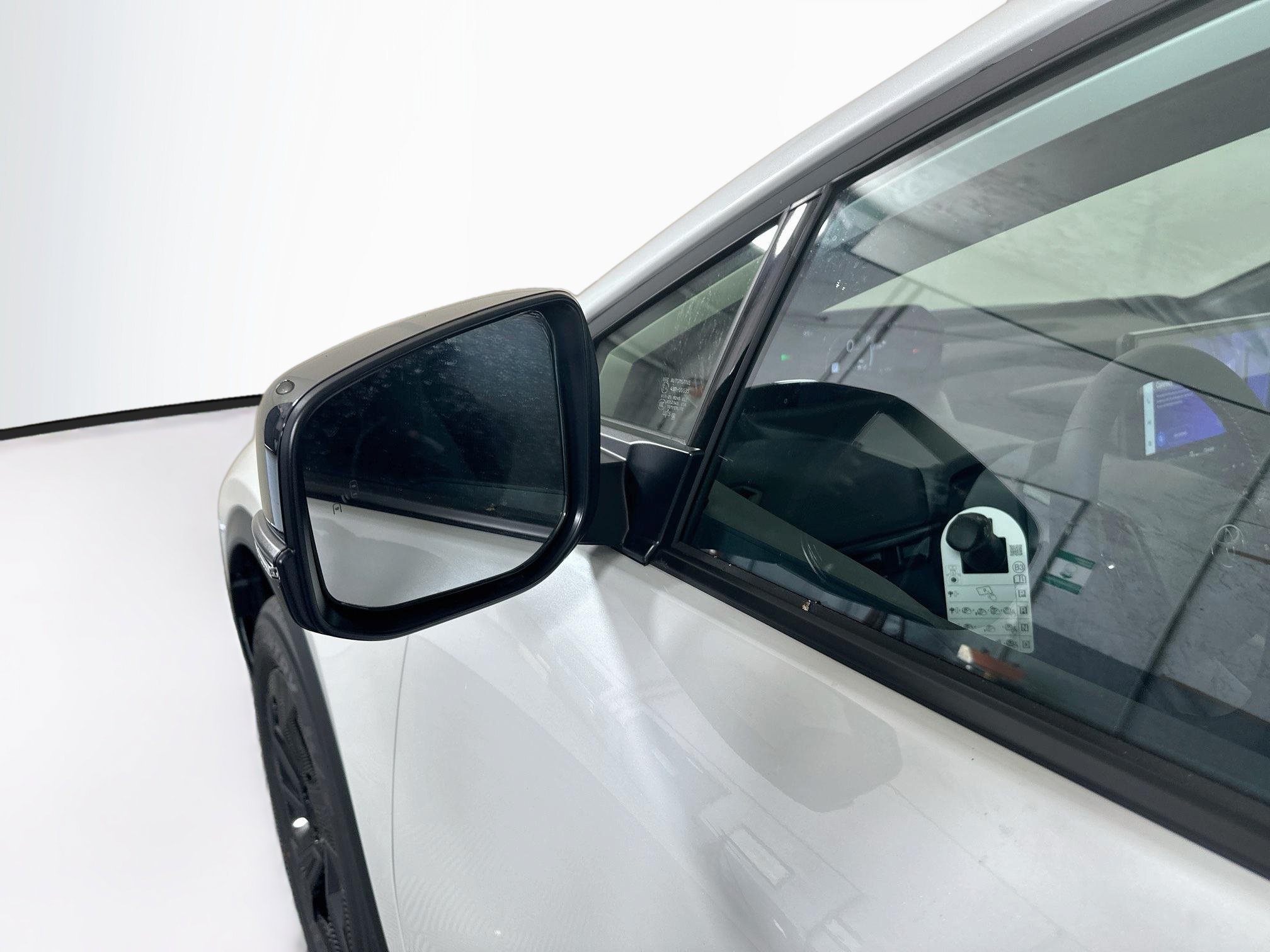 New 2026 Wind Chill Pearl Toyota SE image 10