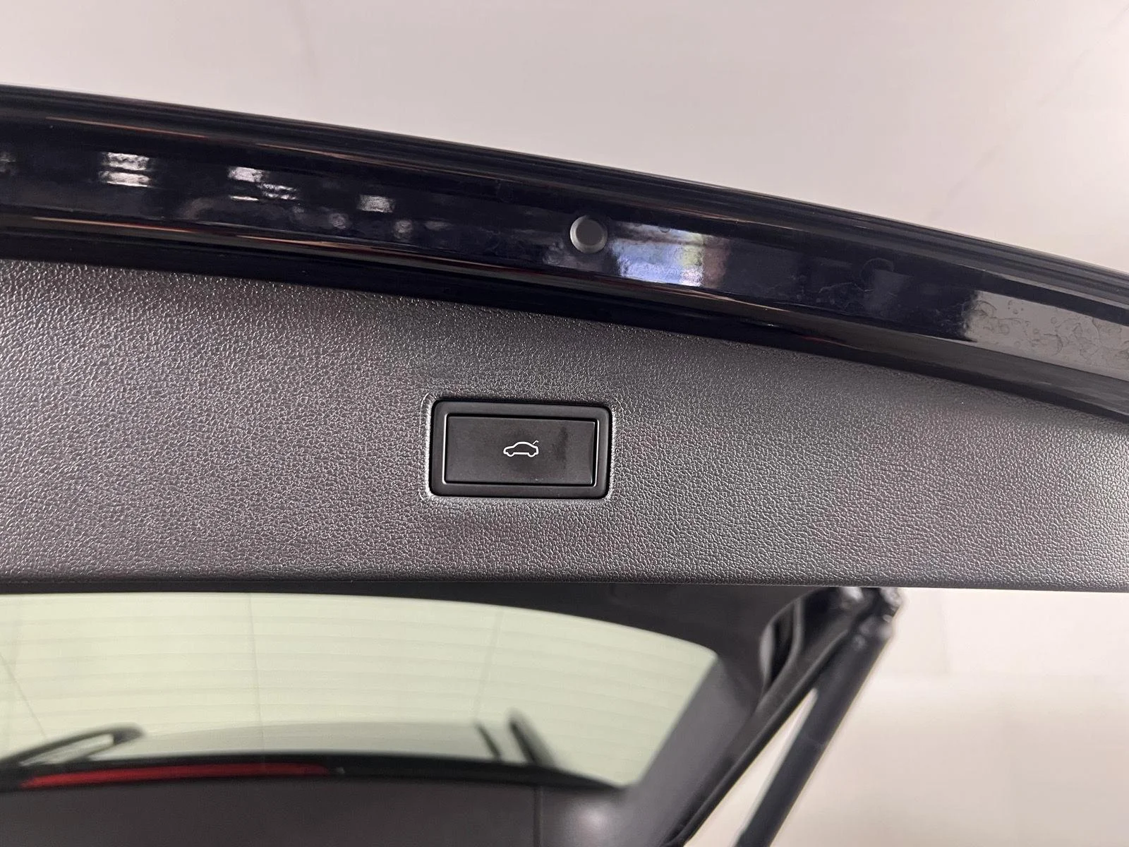 Used 2024 Deep Black Pearl Volkswagen SE R-Line Black image 10