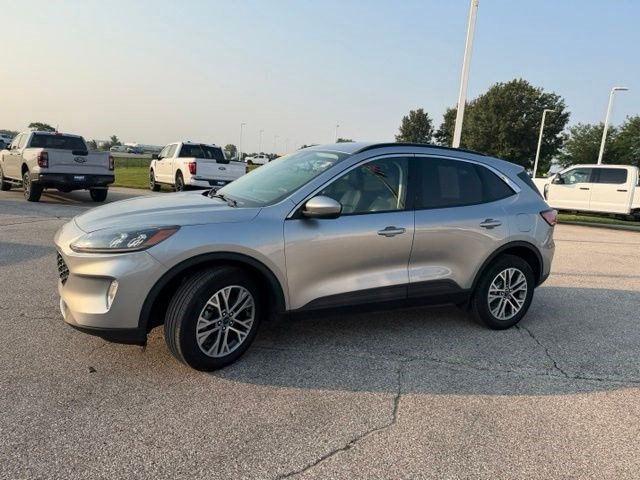 Used 2022 Silver Metallic Ford SEL image 6