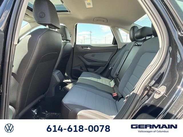 New 2026 Deep Black Pearl Volkswagen 1.5T SE image 14