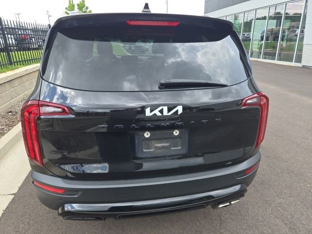 Used 2022 Black Kia SX image 6
