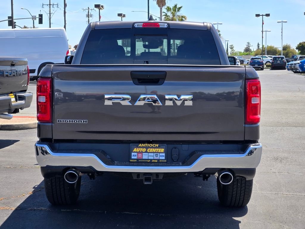 New 2026 Granite Crystal Metallic Clear-Coat Exterior Paint RAM Big Horn/Lone Star image 4