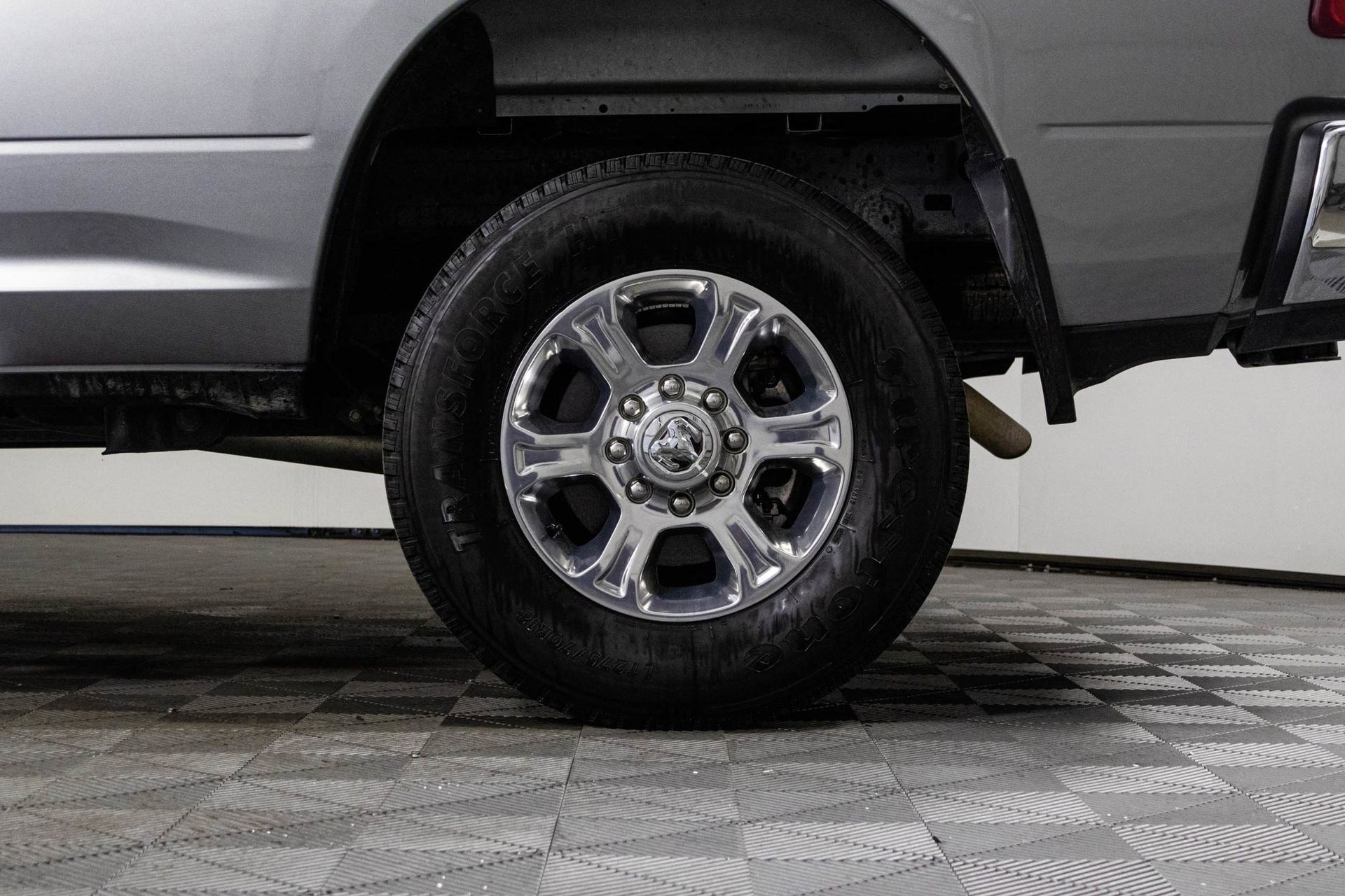 2024 RAM 2500 - Image 40