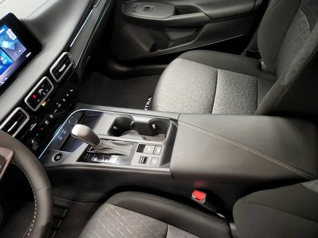2026 Nissan Sentra SV - Photo 32