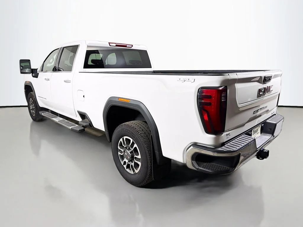 2024 GMC Sierra 3500HD SLT - Photo 8