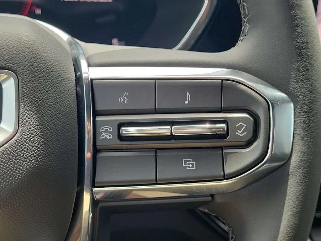 New 2026 Summit White GMC Elevation image 22
