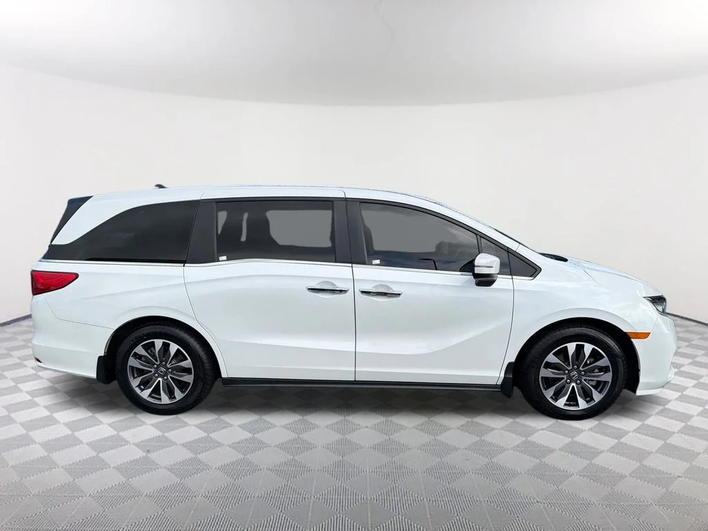 Used 2021 White Honda EX-L image 4