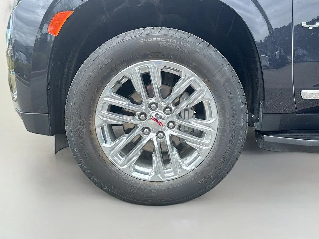 Used 2024 Silver GMC SLT image 10