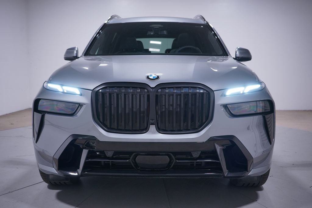 Used 2026 Gray Metallic BMW xDrive40i image 4