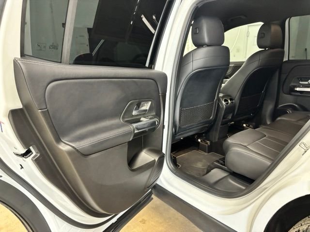 Used 2020  Mercedes-Benz GLB 250 image 18