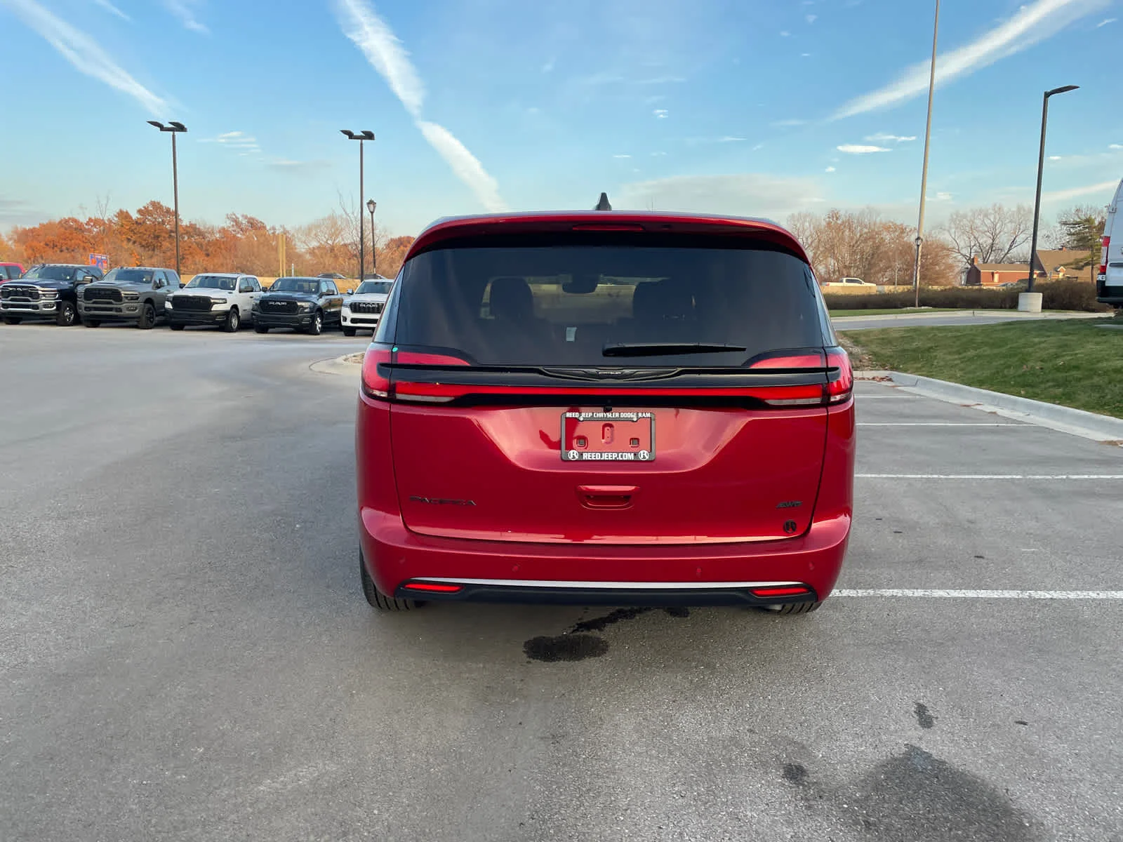New 2026 Red Hot Pearl-Coat Exterior Paint Chrysler Select image 8