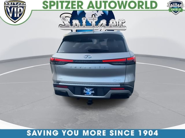 Used 2023 Silver INFINITI LUXE image 8
