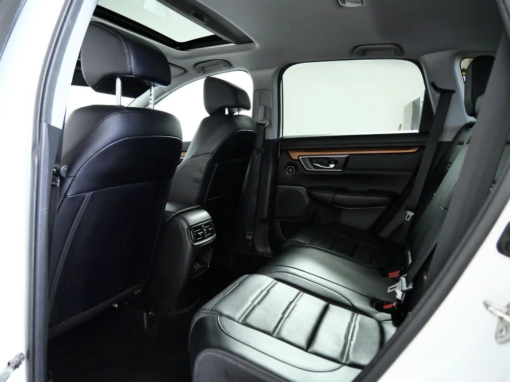 Used 2018  Honda EX-L image 13