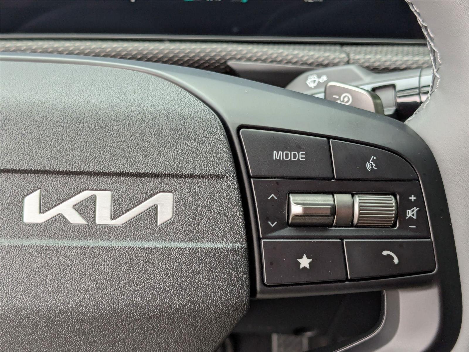 2025 Kia EV6 Wind - Photo 18