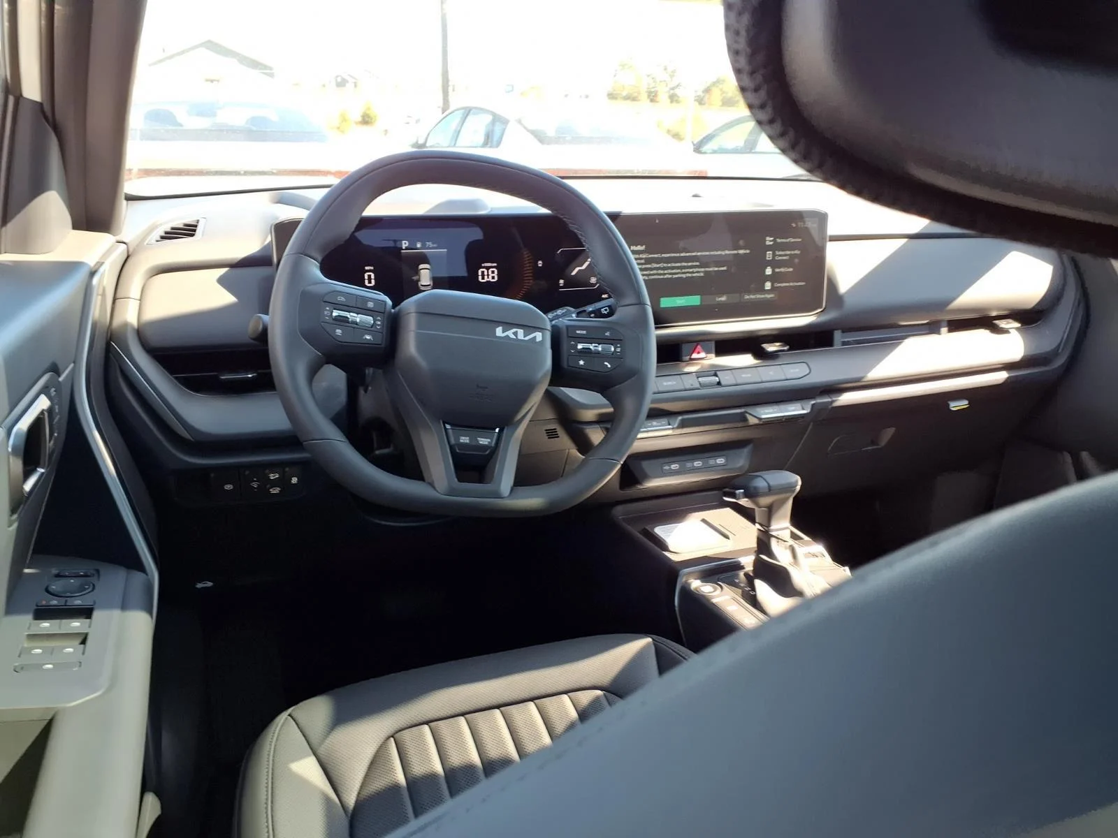 New 2027 Snow White Pearl Kia X-Line SX image 4