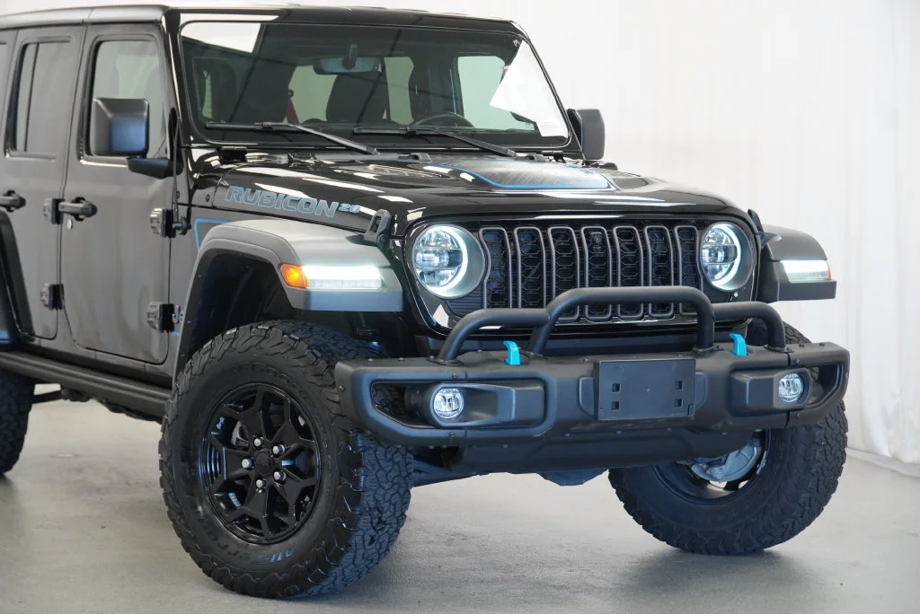 Used 2023 Black Jeep Rubicon 20th Anniversary Edition 4xe image 8