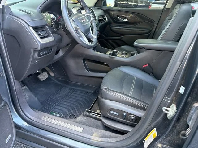 Used 2022 HUNTER METALLIC GMC Denali image 9