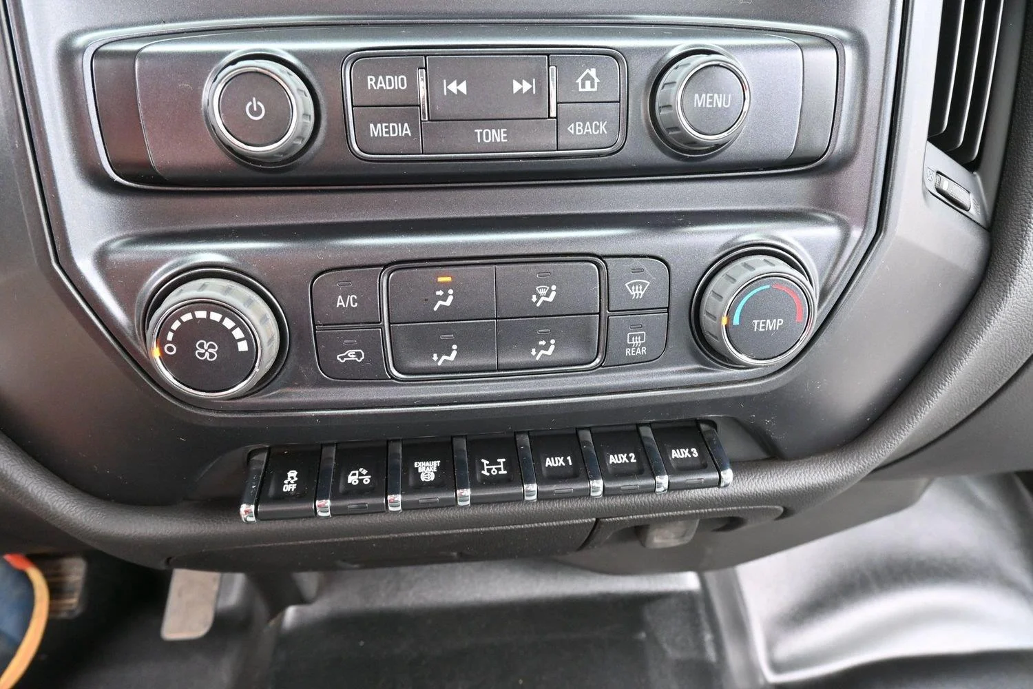 Used 2024 Summit White Chevrolet Work Truck image 28
