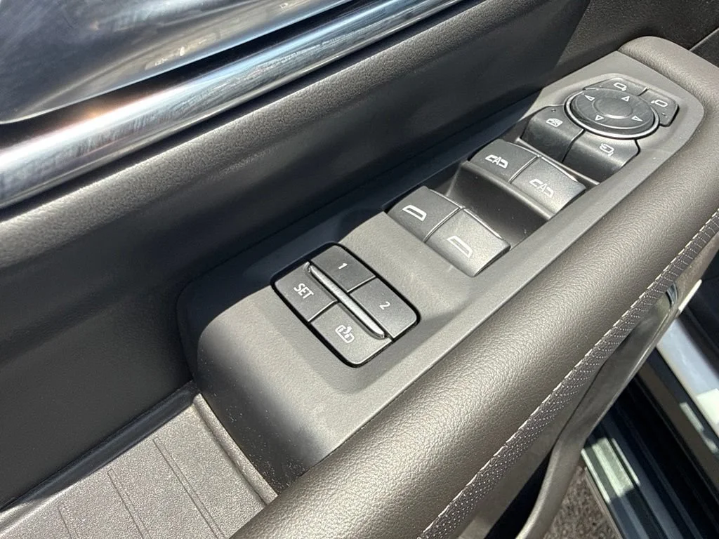 Used 2024 Summit White Chevrolet Premier image 11