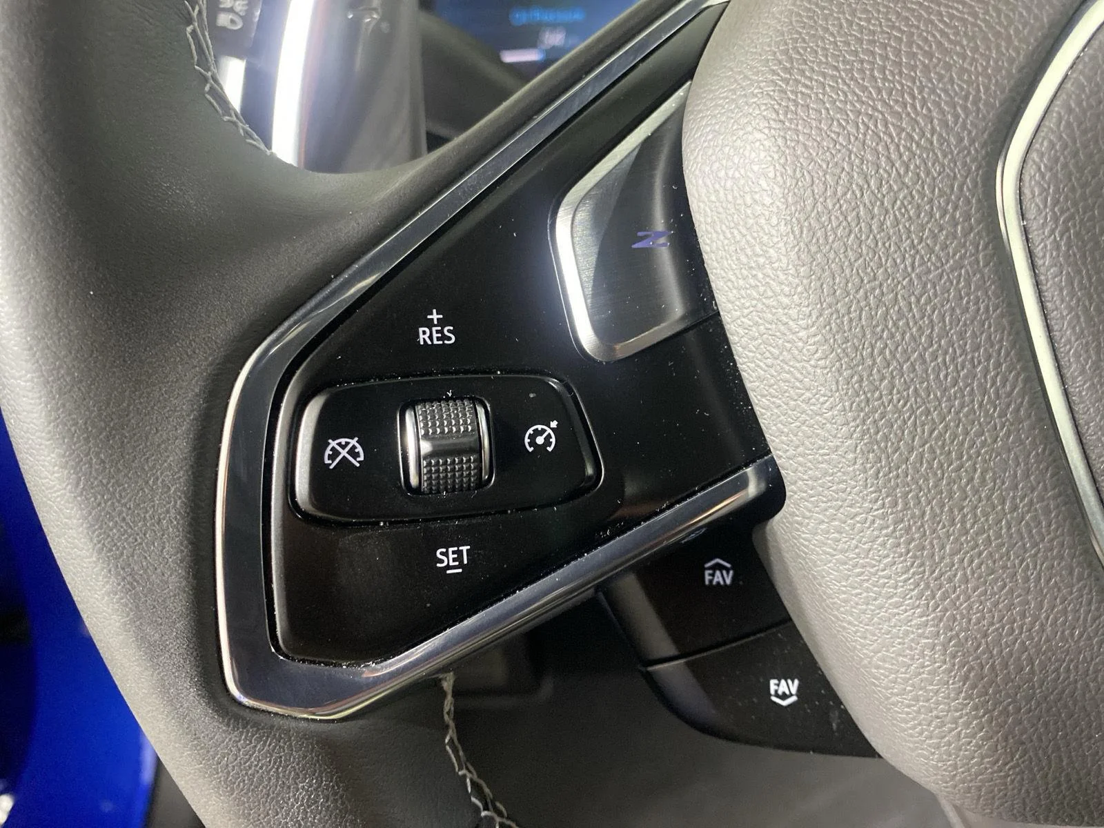 Used 2020 ELKHART LAKE BLUE METALLIC Chevrolet 1LT image 14