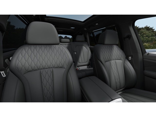New 2027 Frozen Pure Grey Metallic BMW X7 M60i image 11