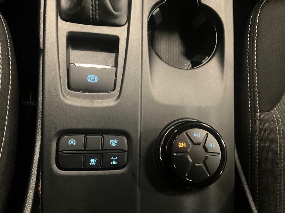 Used 2024 Gray Ford XLT image 20