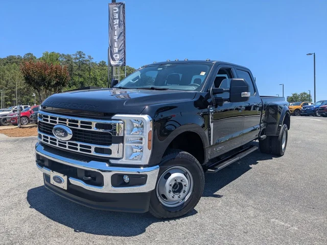 2025 Ford Super Duty F-350 DRW XLT