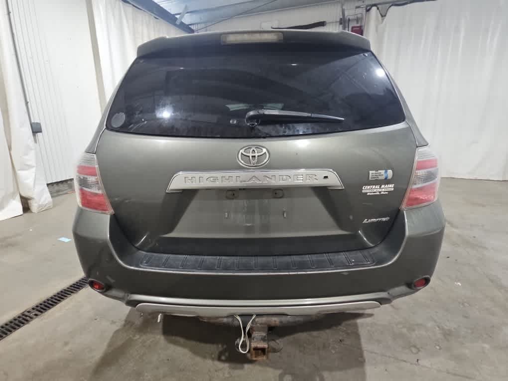 Used 2010 Cypress Pearl Toyota Limited w/3rd Row image 3