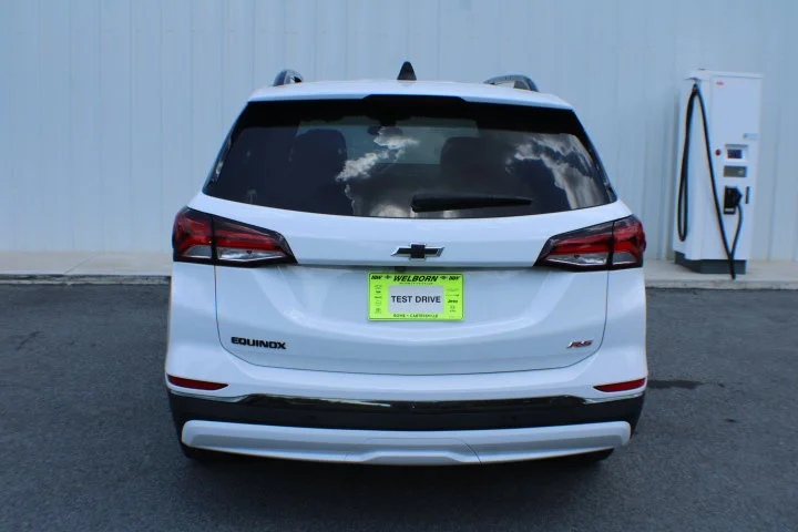 Used 2023 Summit White Chevrolet RS image 14
