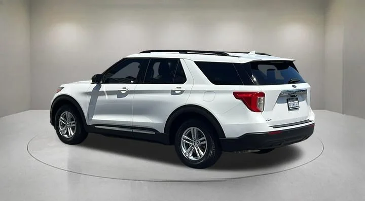 Certified Used 2023 Star White Ford XLT image 3